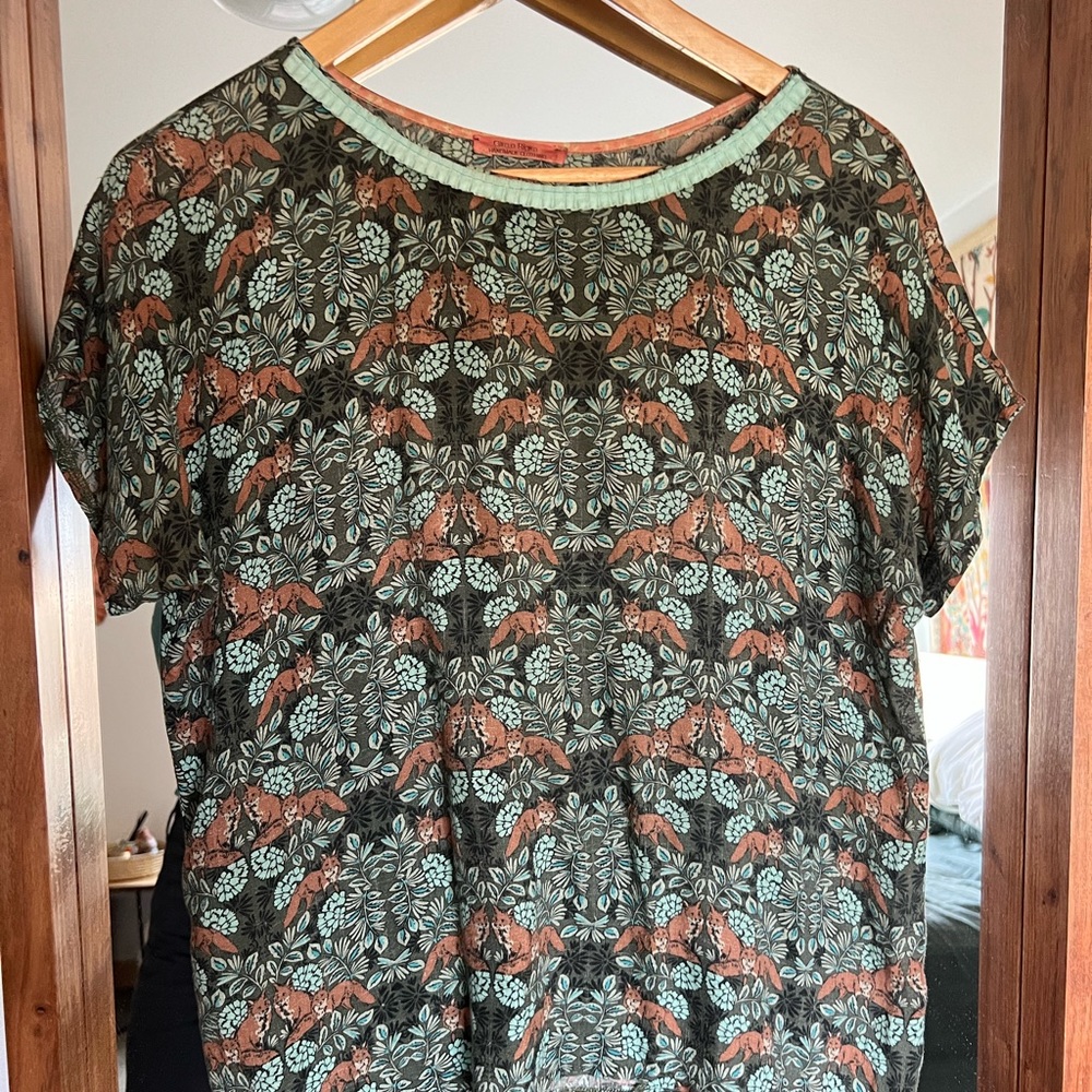 Beautiful Fox shirt vintage deadstock fabric handmade Etsy Gira e Rigira